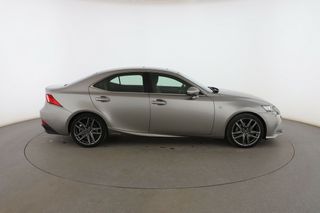 Lexus IS 300h F SPORT