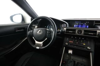 Lexus IS 300h F SPORT