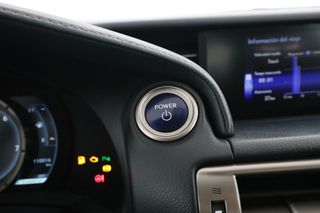 Lexus IS 300h F SPORT