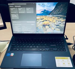 Portátil ASUS Vivobook 15 Plata
