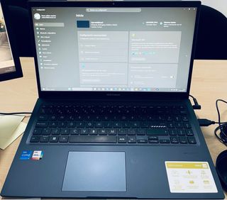 Portátil ASUS Vivobook 15 Plata