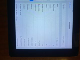 iPad 2 64GB WiFi + 3G Plata
con teclado bluetooth 