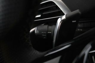 Peugeot 3008 1.6 Hybrid 225 Allure