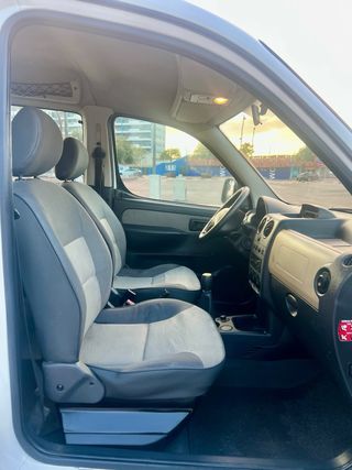 Peugeot Partner 2007 (182.000 KLM) !NEGOCIABLE!