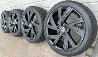 LLANTAS ORIGINALES GOLF 8 GTI BERGAMO 18 PULGADAS 