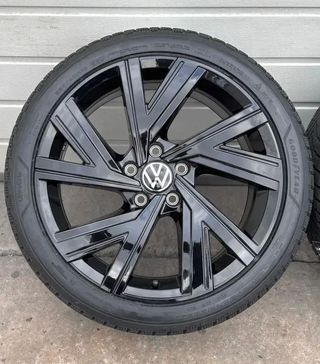 LLANTAS ORIGINALES GOLF 8 GTI BERGAMO 18 PULGADAS 