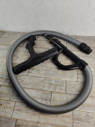 Aspirador sin bolsa - Rowenta 