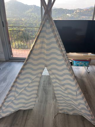 Tipi infantil con diseño de olas