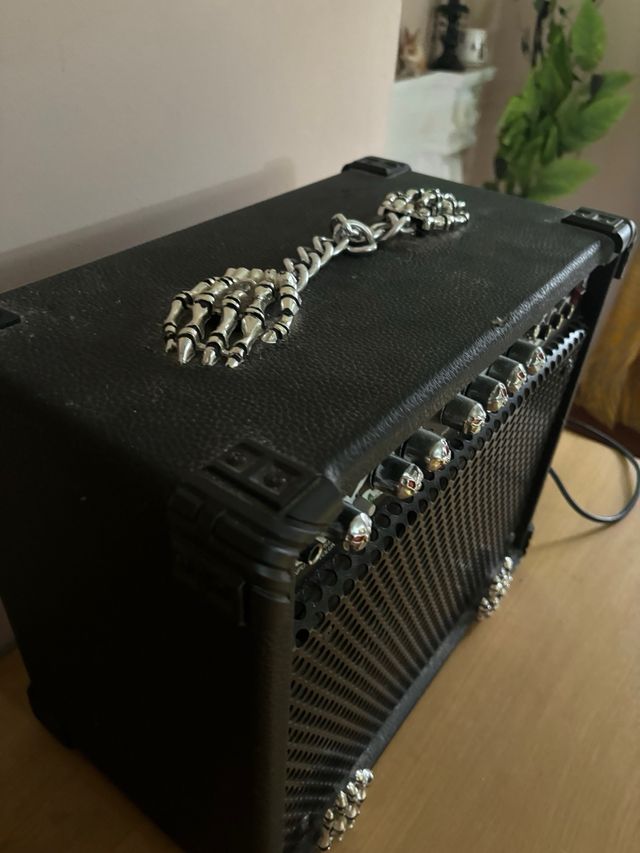 Amplificador Ripper G30 Negro Calavera