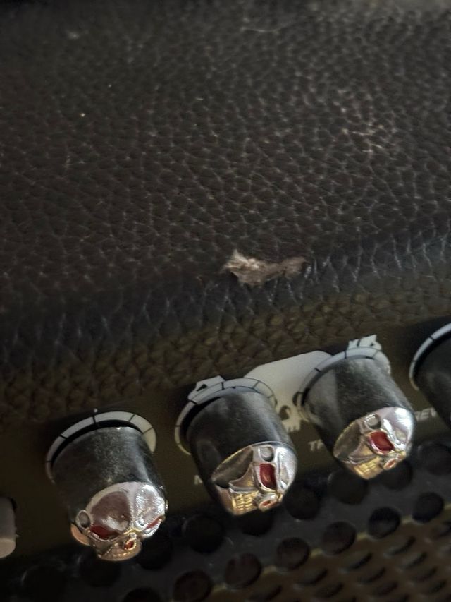 Amplificador Ripper G30 Negro Calavera