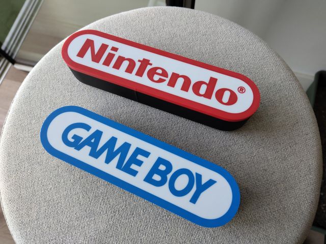 Logos Nintendo y Game Boy