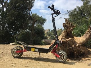 Patinete eléctrico off-road poco uso (200km)