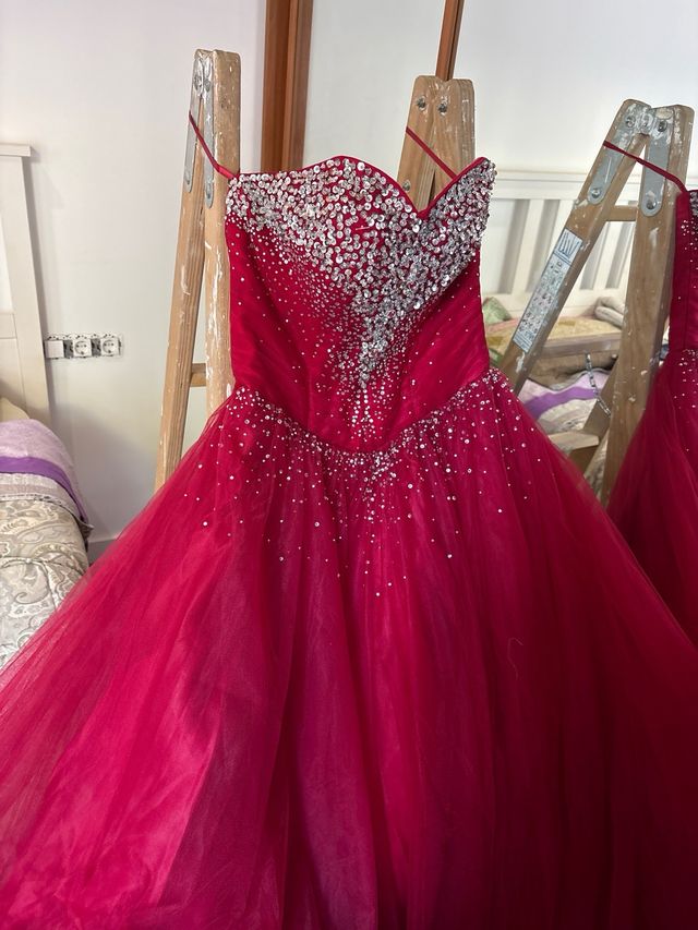 Vestido de Quinceañera Rojo y Plateado