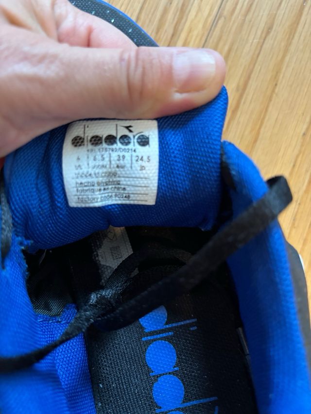 Zapatillas Diadora Talla 39 Negras y Azules