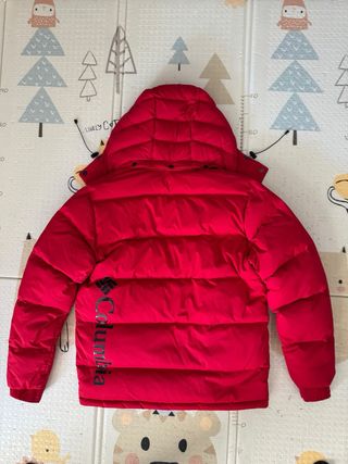 Abrigo Columbia Rojo Plumas