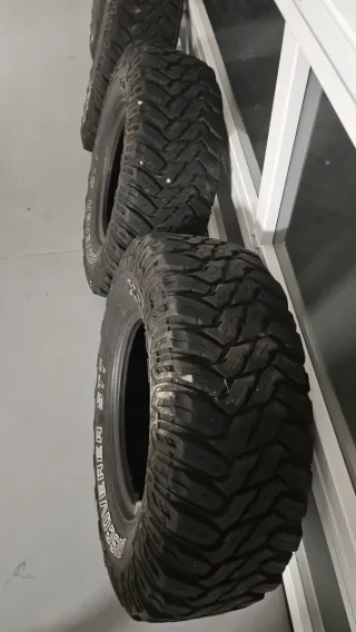 Neumáticos Cooper Discoverer STT  265/75 R16