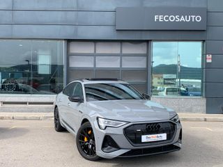 AUDI E-TRON Black line 55 quattro