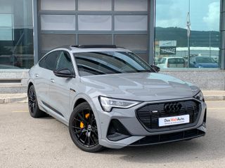 AUDI E-TRON Black line 55 quattro