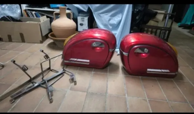 Maletas laterales Rojas y soportes yamaha XVS 950 