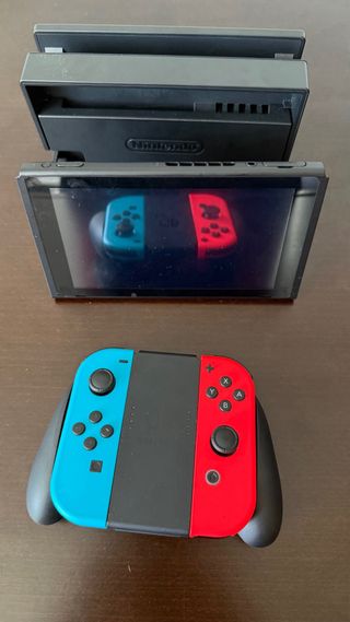 Nintendo Switch Azul y Rojo más acesorios y juegos
