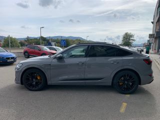 AUDI E-TRON Black line 55 quattro