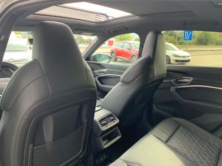AUDI E-TRON Black line 55 quattro