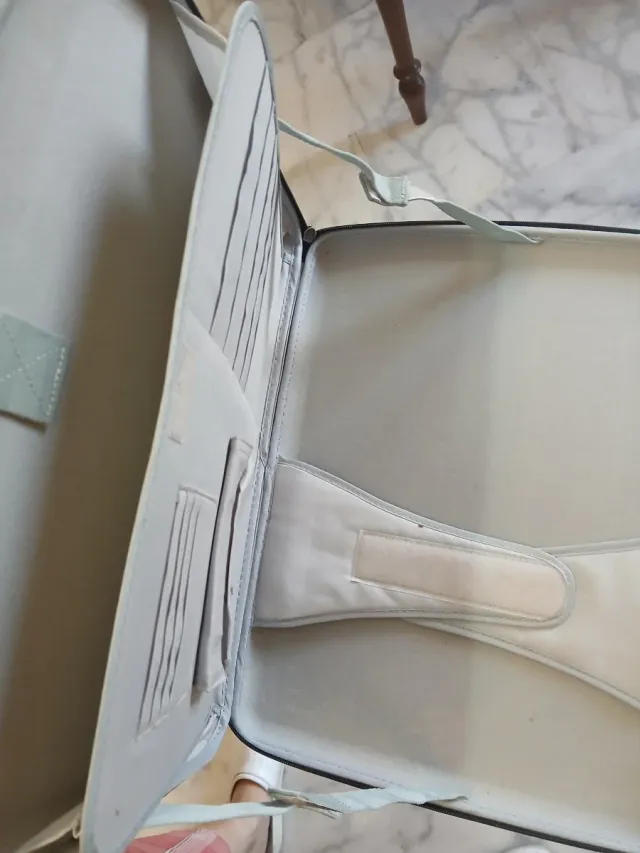 Funda portátil negra