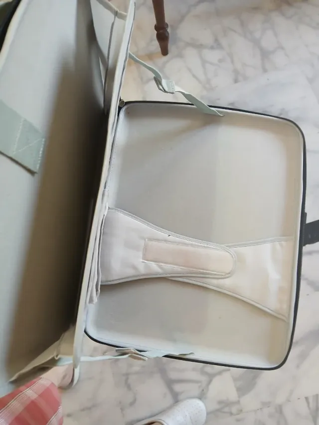 Funda portátil negra