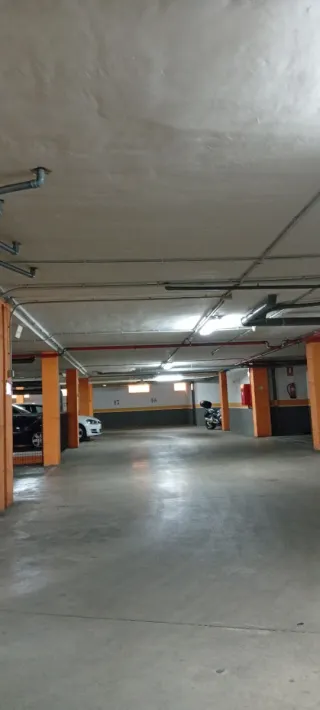 Alquilo plaza de garaje