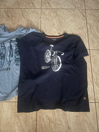 2 Camisetas Capitán Tapioca (Negra y Azul)