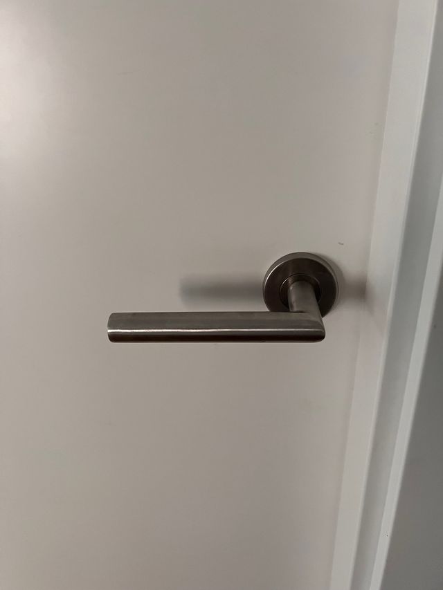 Puerta lacada blanca nueva 203x82