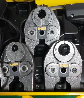 Prensa REMS Mini-Press 14,4 V Multicapa