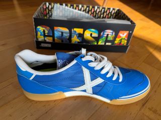 Zapatillas Munich Azules y Blancas modelo Gresca