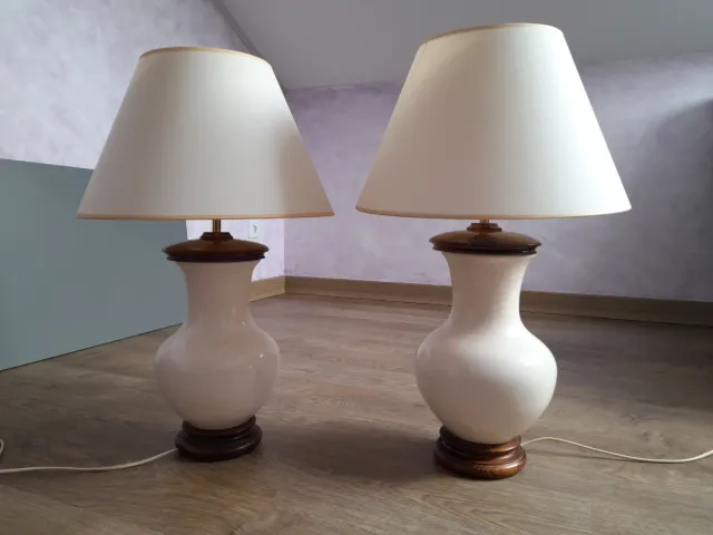 Lámparas de mesa cerámica y madera. Marca Marinisa