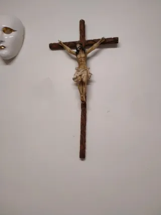 Crucifijo de pared madera