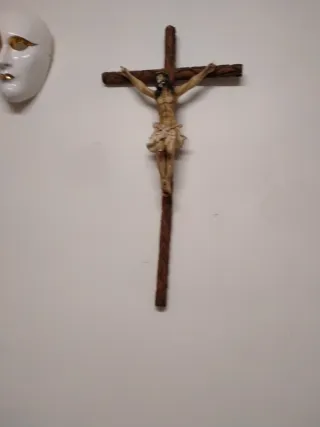 Crucifijo de pared madera