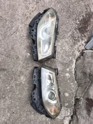 Faros Renault Megane 2006