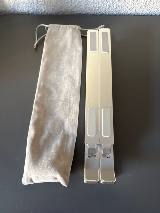 Soporte portátil metálico ajustable