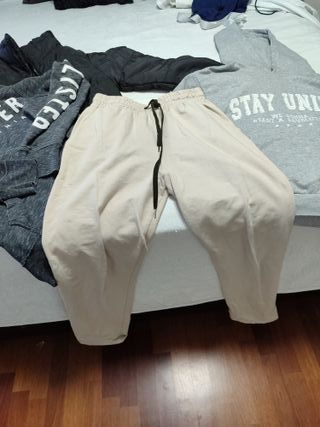 Lote Ropa Deport, 2 Sudaderas Pantalón y chaqueta 
