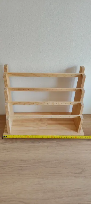Expositor de madera para pendientes. Joyero. Nuevo