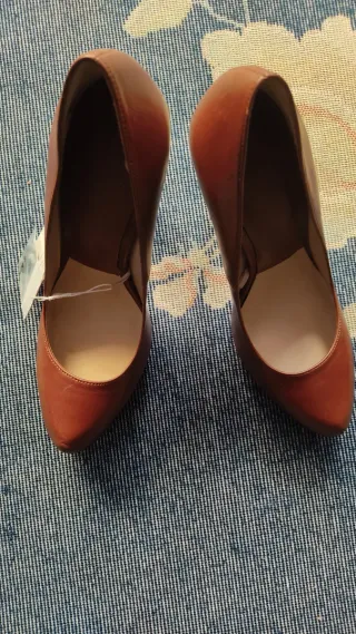 Zapatos de tacón marrones T.37
