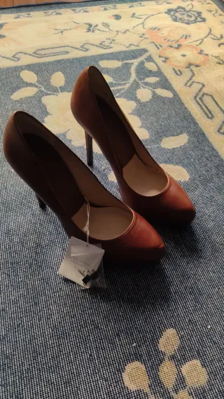 Zapatos de tacón marrones T.37