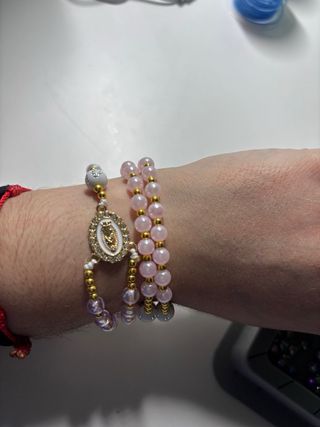 Rosario, collares, pendientes y denarios.