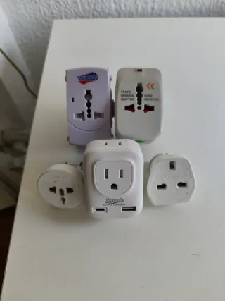 Adaptador de viaje universal Simplande