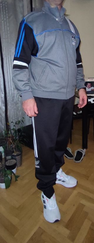 Chándal Adidas Gris y Negro