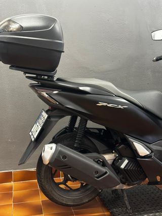 Honda PCX 125cc Negra
