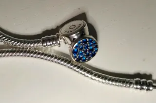 Pulsera Pandora con circonitas azules 20 cm