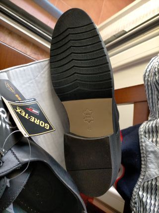 Zapatos cuero GORE-TEX.