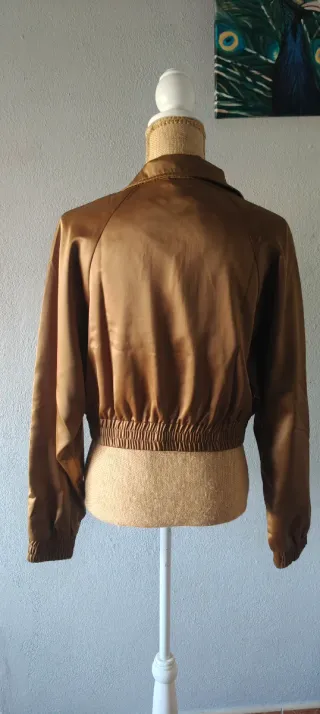 Chaqueta Mymo con bolsillos en raso