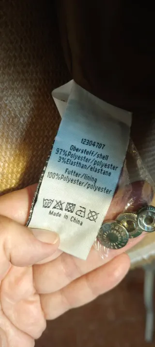 Chaqueta Mymo con bolsillos en raso